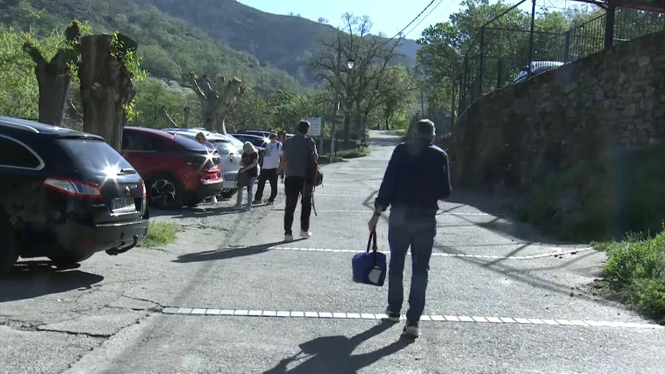 Turistas en el Valle del Ambroz.