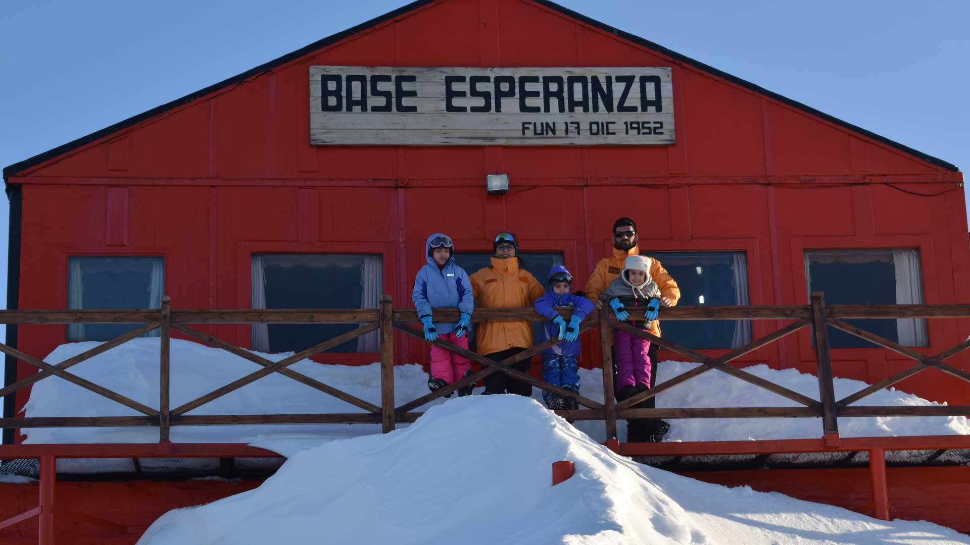 Base argentina Esperanza. Antártida