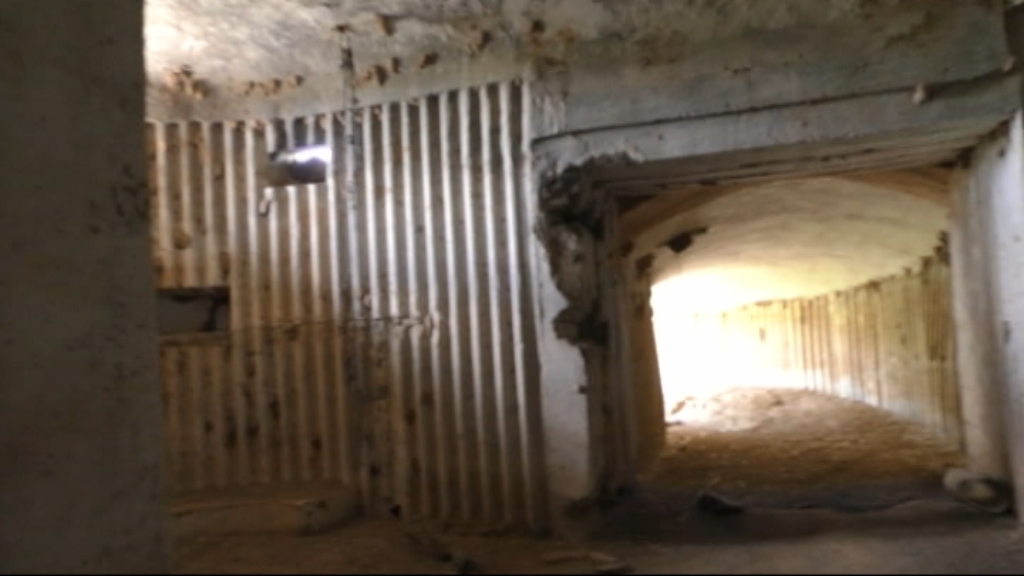 Interior del búnker del Zújar
