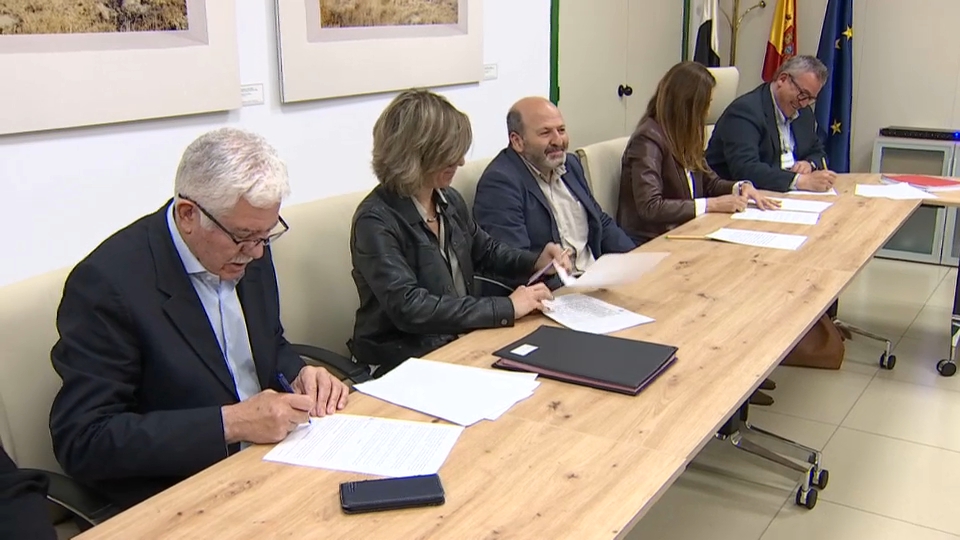 Firma de protocolo entre OITAB, CTAEX, CICYTEX, JUNTA DE EXTREAMDURA Y