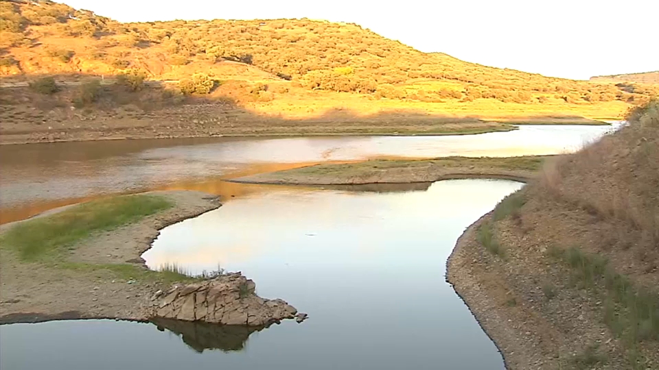 embalse de tentudía bajo mínimos