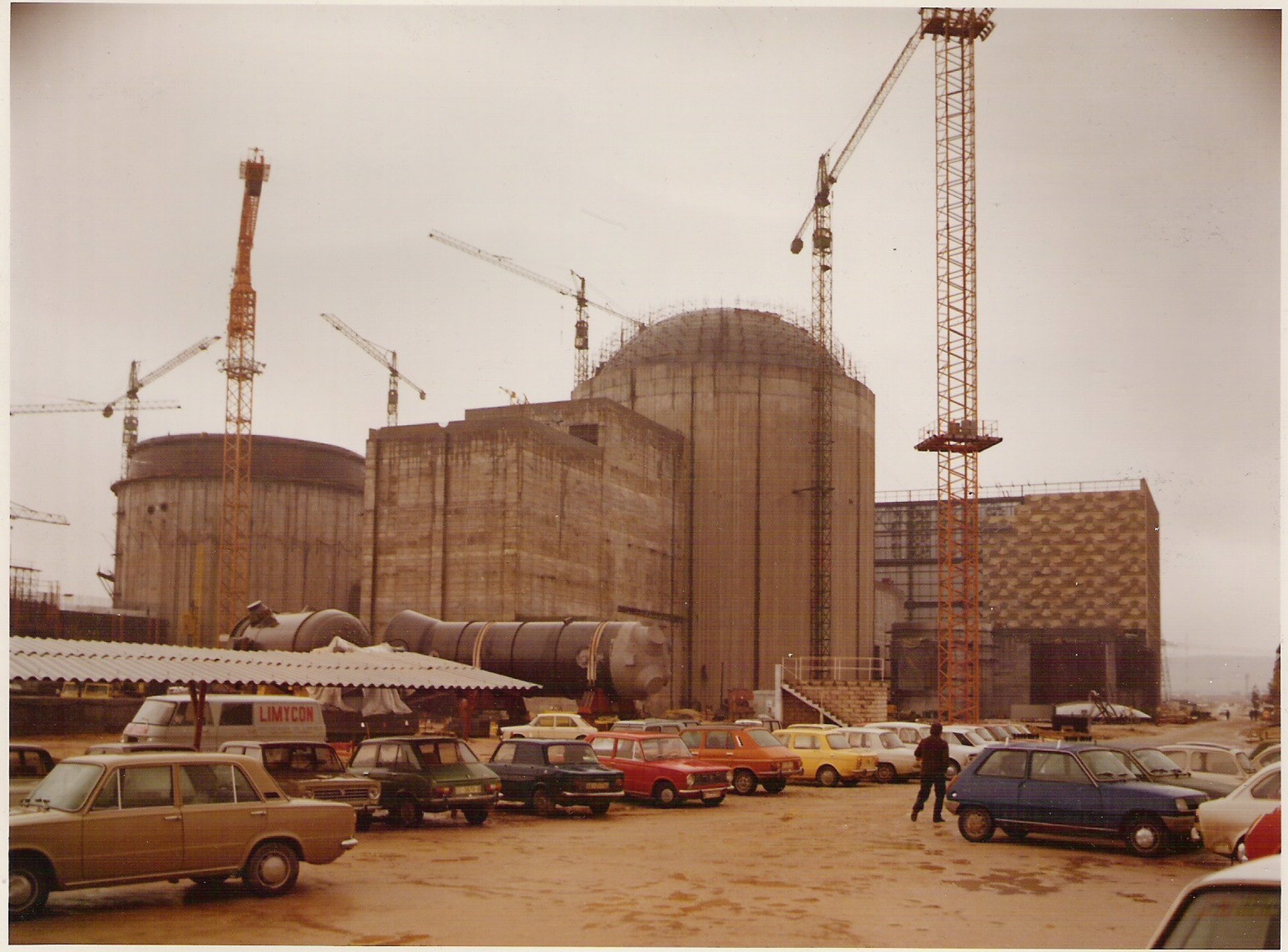 CENTRAL NUCLEAR DURANTE SU CONSTRUCCIÓN