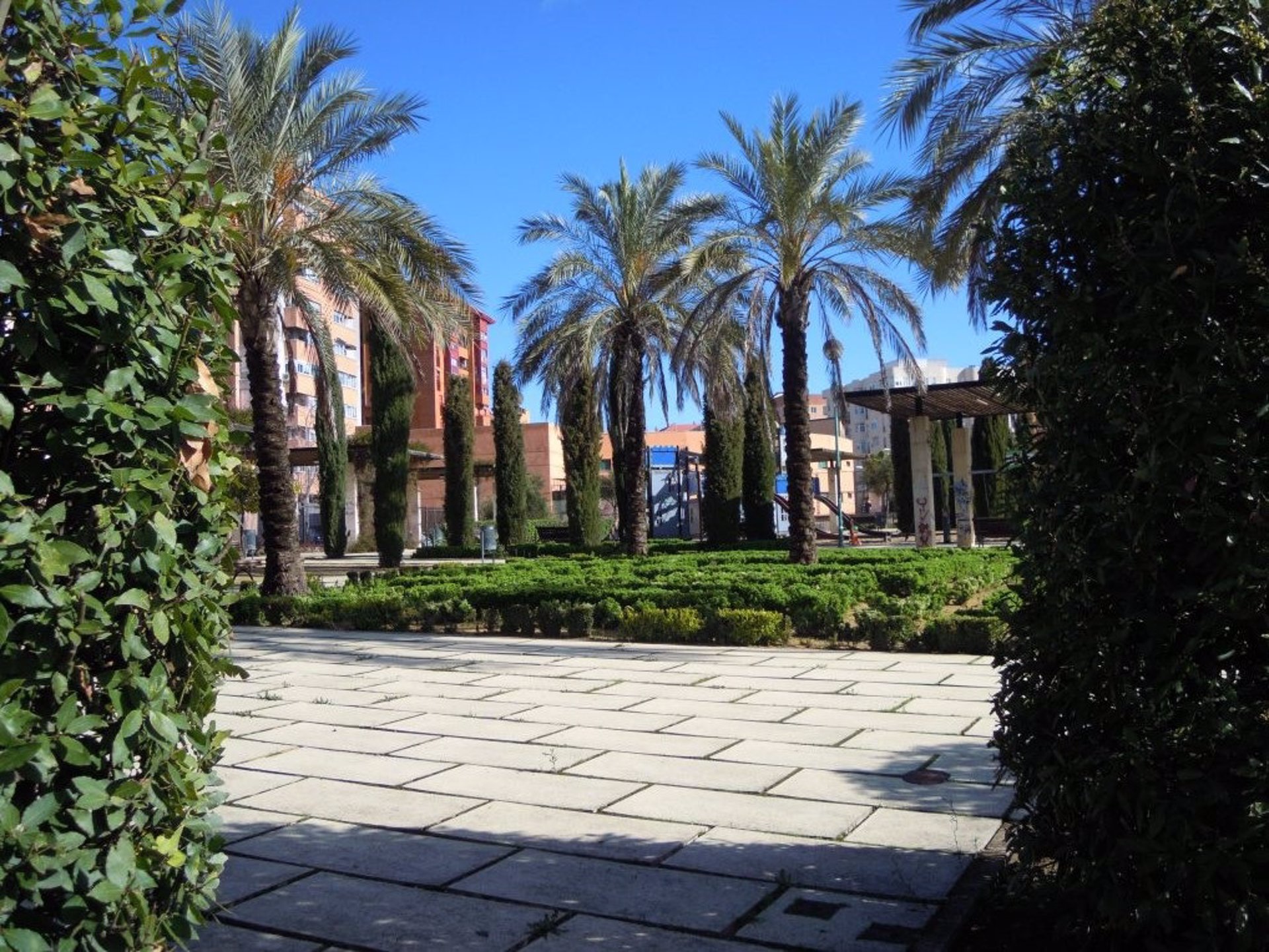 Cáceres cierra sus parques