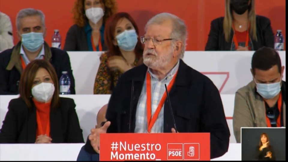 Rodríguez Ibarra en el 13  congreso del PSOE