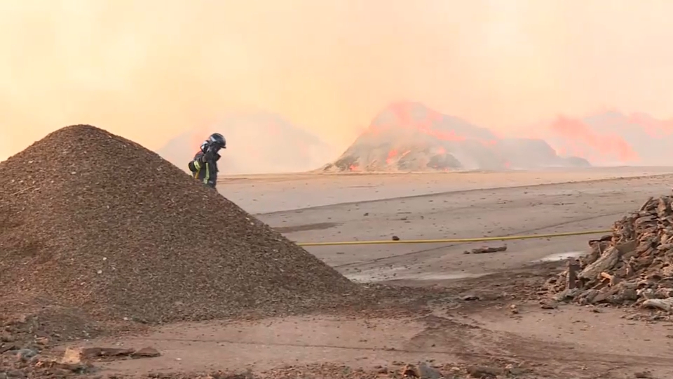 Incendio fábrica de corcho San Vicente de Alcántara
