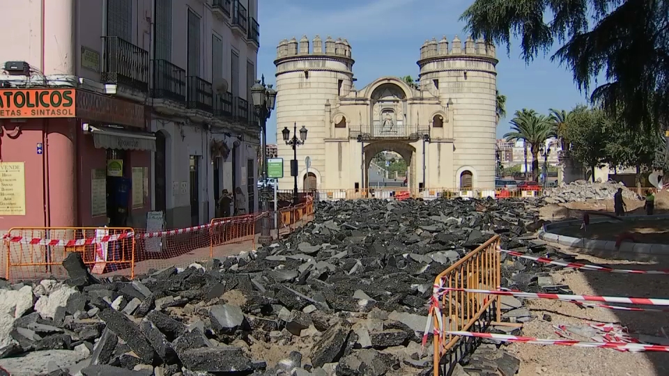 Obras de la plataforma única en Puerta Palmas, Badajoz.