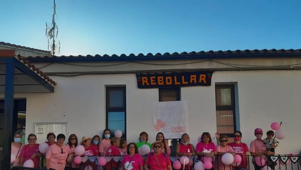 El Centro Jesús Usón y la asociación de mujeres 'La Esperanza' de Rebollar recibirán este año la Cereza de Oro del Jerte
