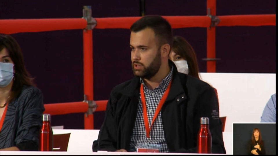 Luis Salaya en el congreso del PSOE de Extremadura