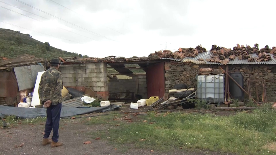 Tornado en Villanueva de la Sierra 