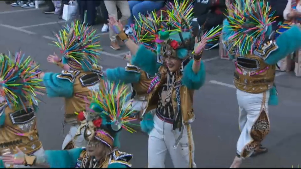 Desfile de comparsas de Badajoz 2022.