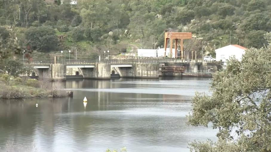 Cinco presas de la cuenca del Tajo en la provincia de Cáceres desembalsan con caudales significativos