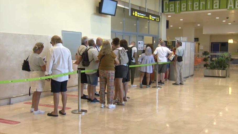 Aena asegura que los aeropuertos están operativos aunque se pueden producir retrasos