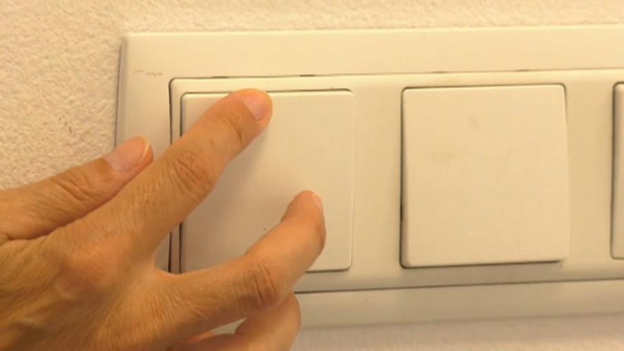 El precio de la luz repunta este domingo a 10,71 euros/MWh pero tendrá nueve horas de coste cero o negativo