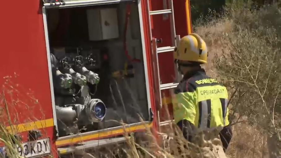 Declarado un incendio forestal entre los términos de Don Benito y Manchita