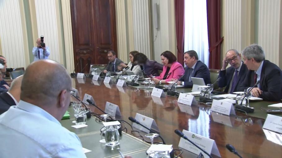 Planas afirma sentirse "defraudado" por el recorte de la PAC y aboga por la unidad