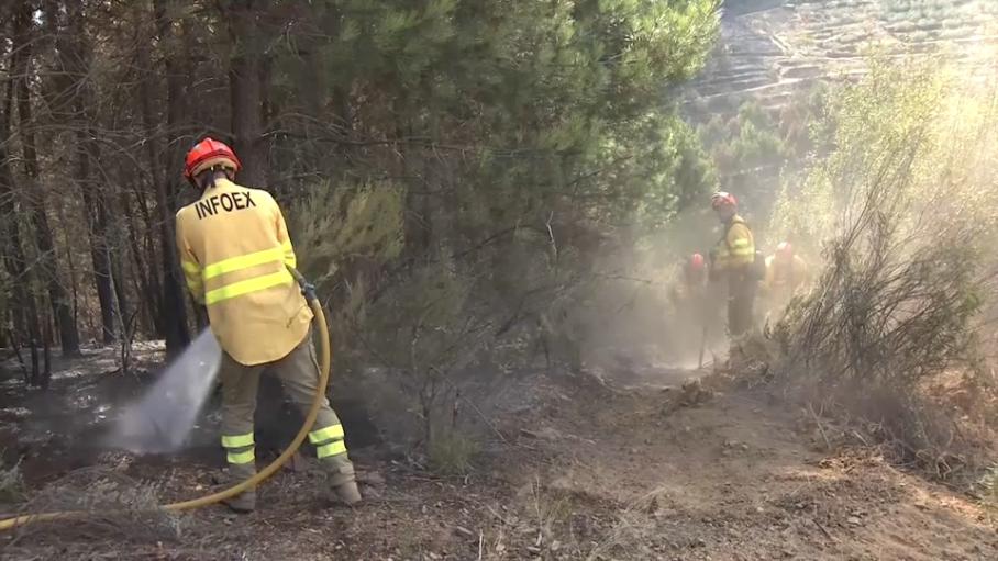 Estabilizado por completo el incendio en Las Hurdes