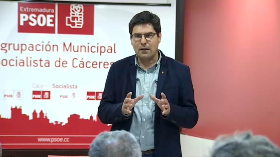 Ramón Díaz Farias, precandidato a la secretaría general del PSOE de Extremadura