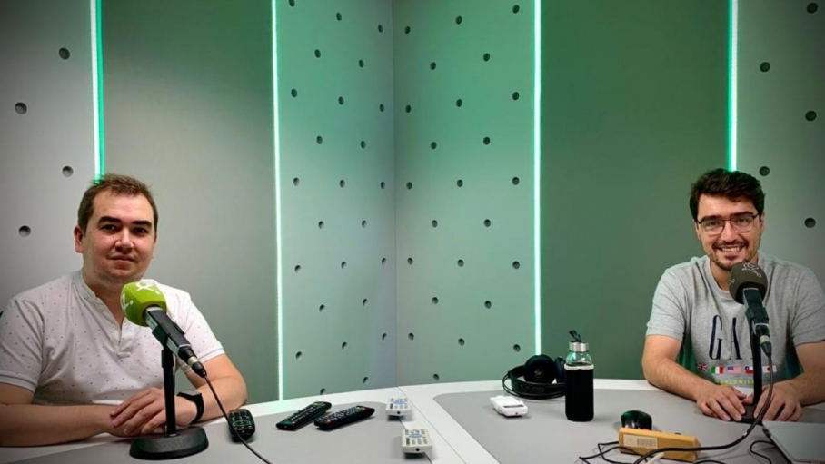 David Briz y Antonio Morillo en el estudio de Canal Extremadura