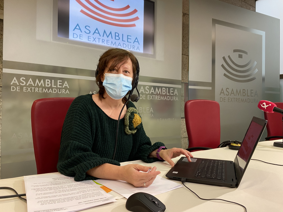 Laura Cruz, editora del informativo Última hora