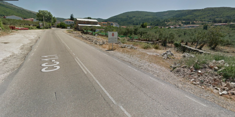 Carretera CC-1.1 en San Martín de Trevejo