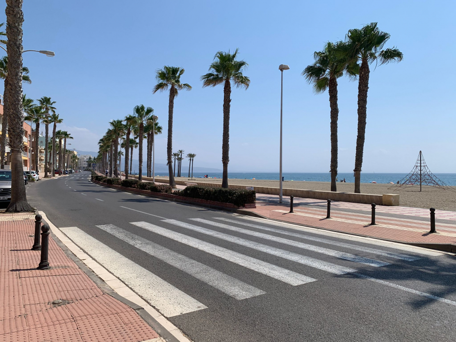 Paseo marítimo de Roquetas de Mar