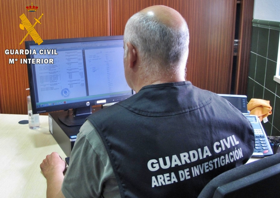 Detenido un vecino de Medina de las Torres por estafar a dos octogenarios de su pueblo Canal