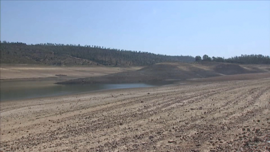 Embalse de Valdecañas.