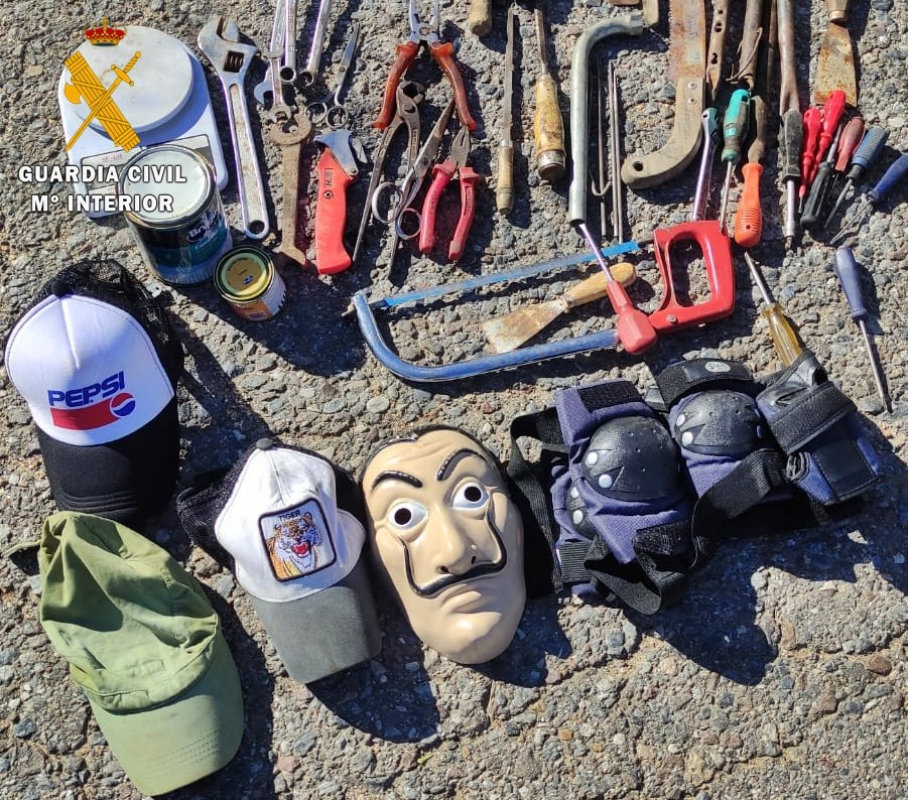 Material incautado a un ladrón de viviendas