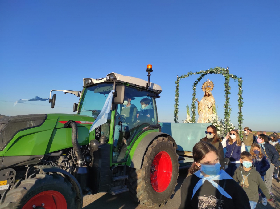 La Virgen de la Aurora, en su peregrinación desde la ermita hasta Villanueva de la Serena