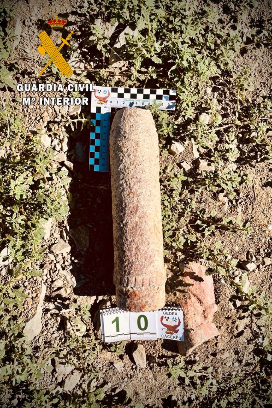 Proyectil de artillería