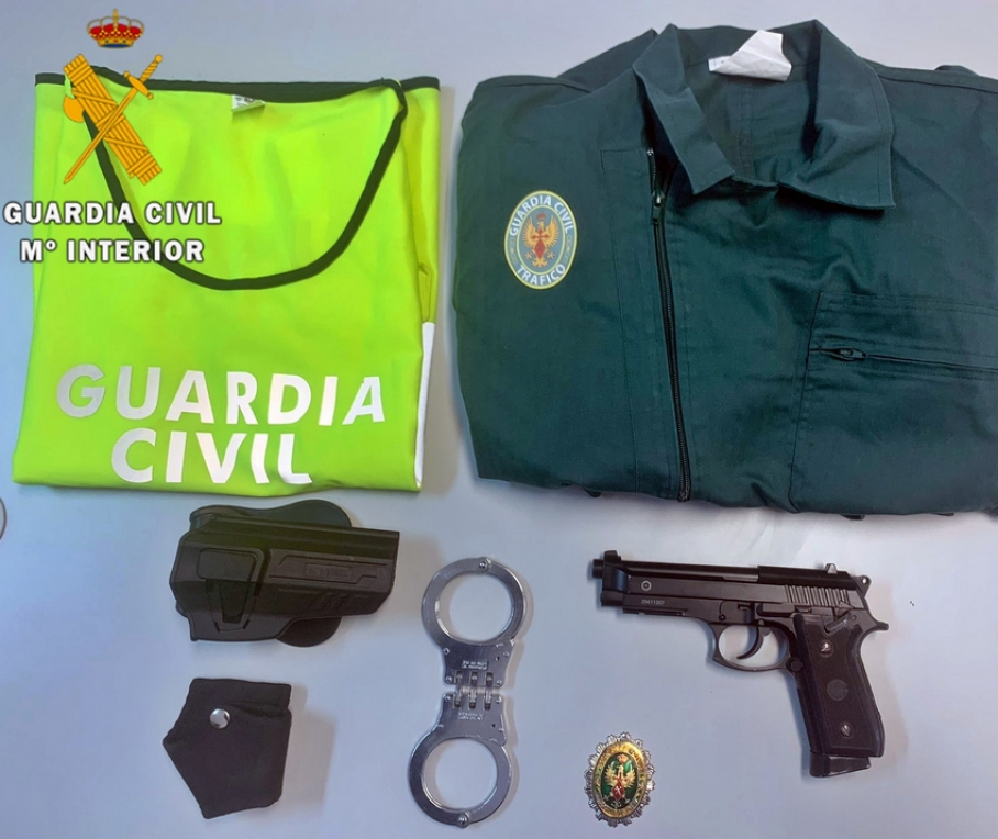 Material intervenido al detenido