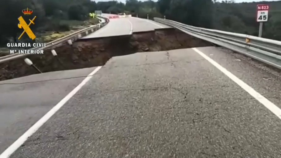 Carretera Cáceres-Badajoz cortada