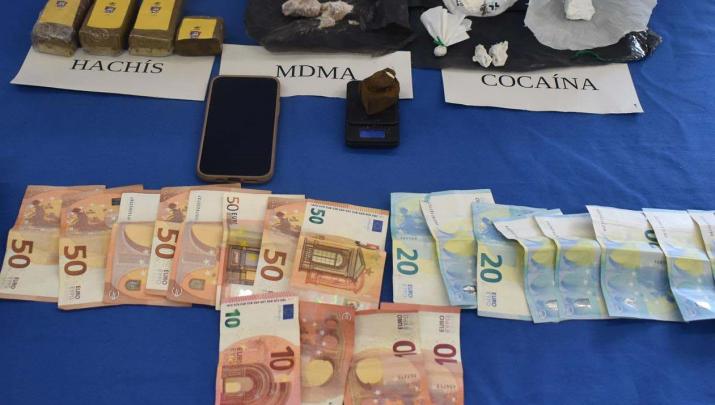 Droga y dinero intervenidos