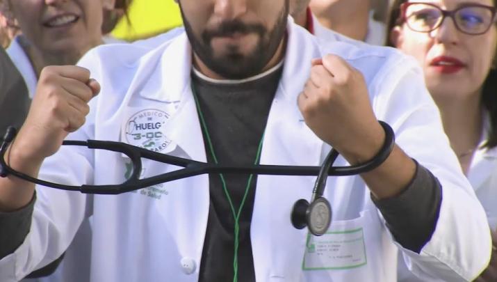 Protesta de médicos contra el Estatuto Marco