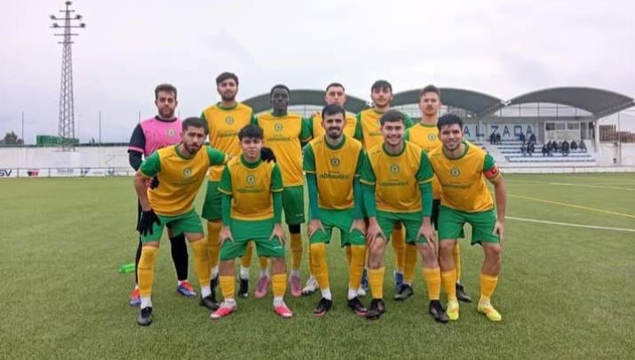 Una alineación del Olivenza UD