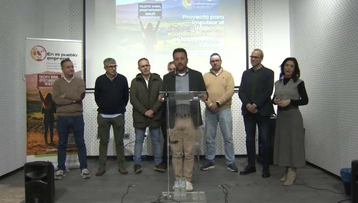 Presentación del programa 'En mi pueblo emprendí' que ha puesto en marcha la Diputación de Cáceres