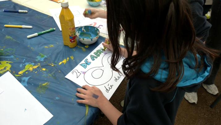 Actividades durante el Día Mundial de Concienciación sobre el Autismo, en Badajoz