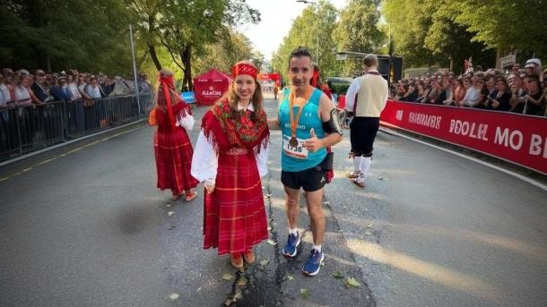 Gustavo en una maraton