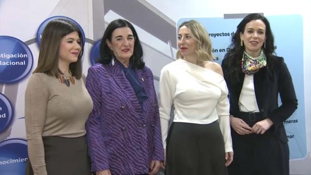 La presidenta de la Junta en funciones, María Guardiola, participa en Cáceres en el acto conmemorativo del Día Internacional de la Mujer y la Niña en la Ciencia
