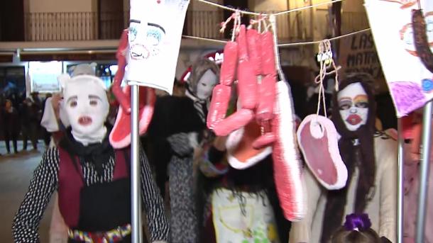 Los Jurramachos en las calles de Montánchez