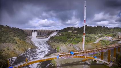 Las presas de Alcántara y Cedillo siguen desembalsando agua