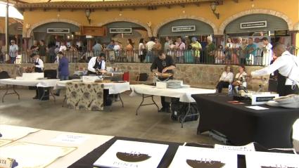 Cortadores de jamón se enfrentarán este domingo en un concurso en Jerez de los Caballeros