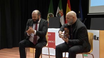 El cantaor Miguel de Tena actuará en la Gala de Premios Cofrades en Mérida