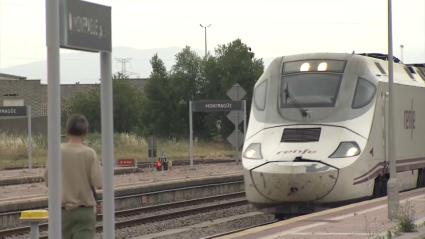 Renfe logra récord de viajeros a Extremadura tras el cambio de los servicios
