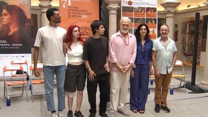 Actores y directora de 'Memorias de Adriano'