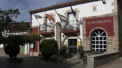 Fachada del Ayuntamiento de Valdemorrales