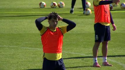 Manu Rivas, lateral izquierdo del Mérida, durante un entrenamiento