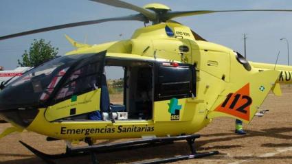 Helicóptero del Servicio Extremeño de Salud en una imagen de archivo