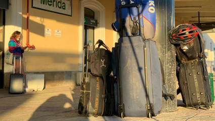 Maletas en la estación de tren de Mérida