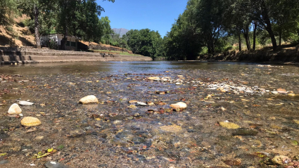 Imagen de la piscina natural de Hoyos (Cáceres)